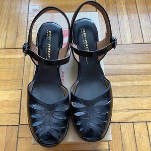 Black Wedge Sandals | 8